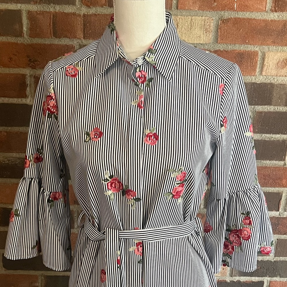Collard floral embroidered shirt dress from Calvin Klein 🌺